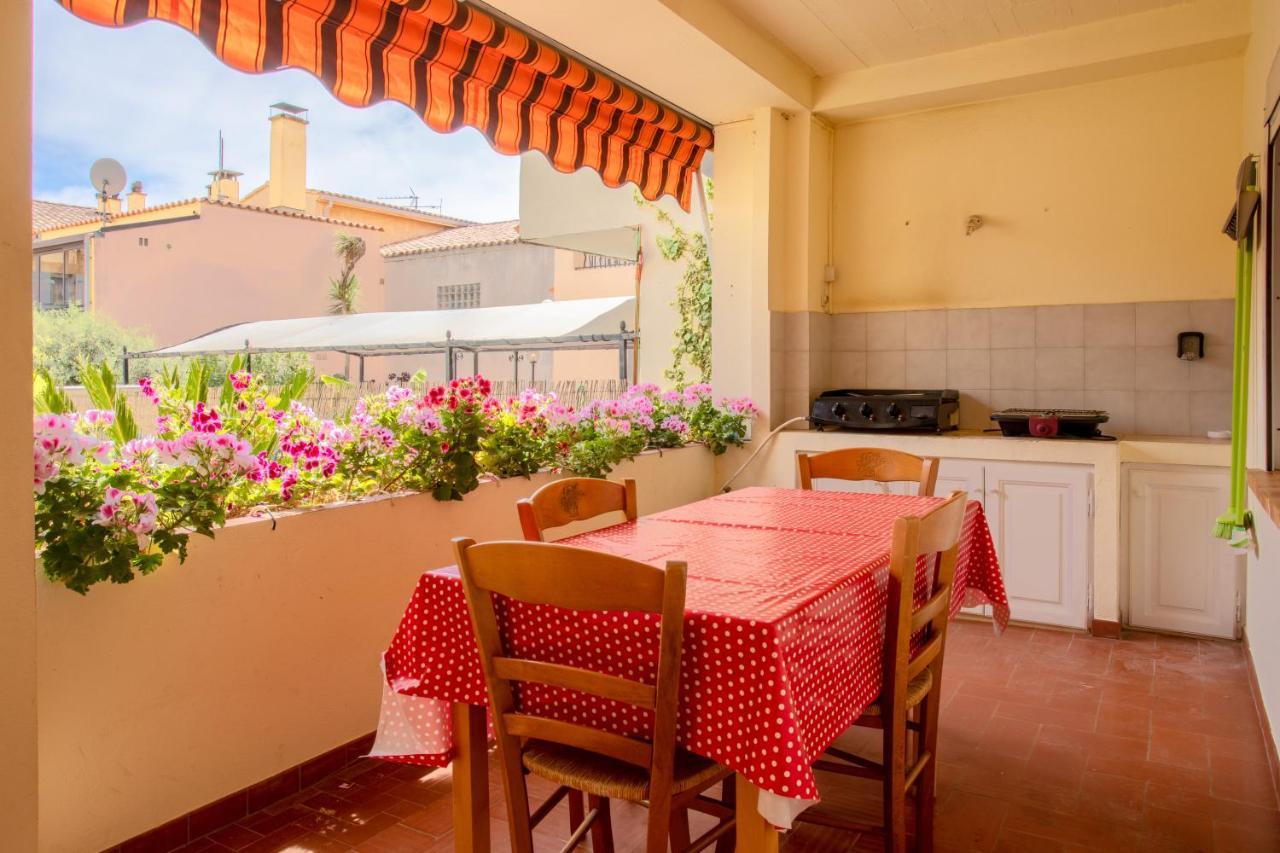 Location La Londe Apartment Bagian luar foto